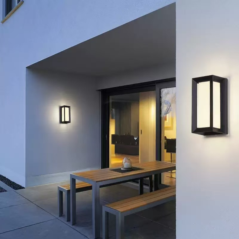 LED Outdoor Wall Light RGBCCT  - огляд і ціна Outdoor Power Point Zigbee